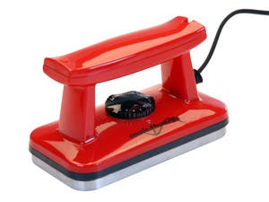 Tools4Boards Global Dual Voltage Wax Iron