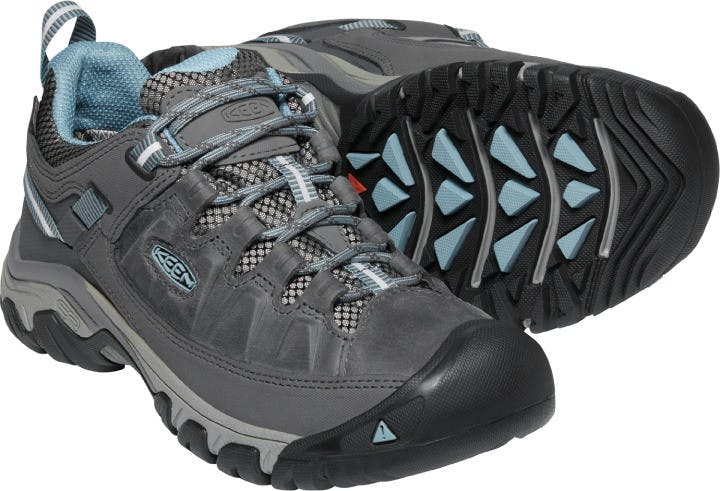 Targhee III Low Waterproof Light Trail Shoes Magnet/Atlantic Blue