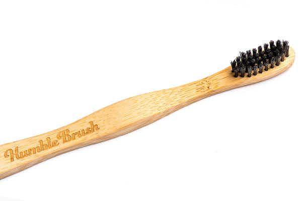 Brosse à dents à poils souples en bambou - Adultes Noir