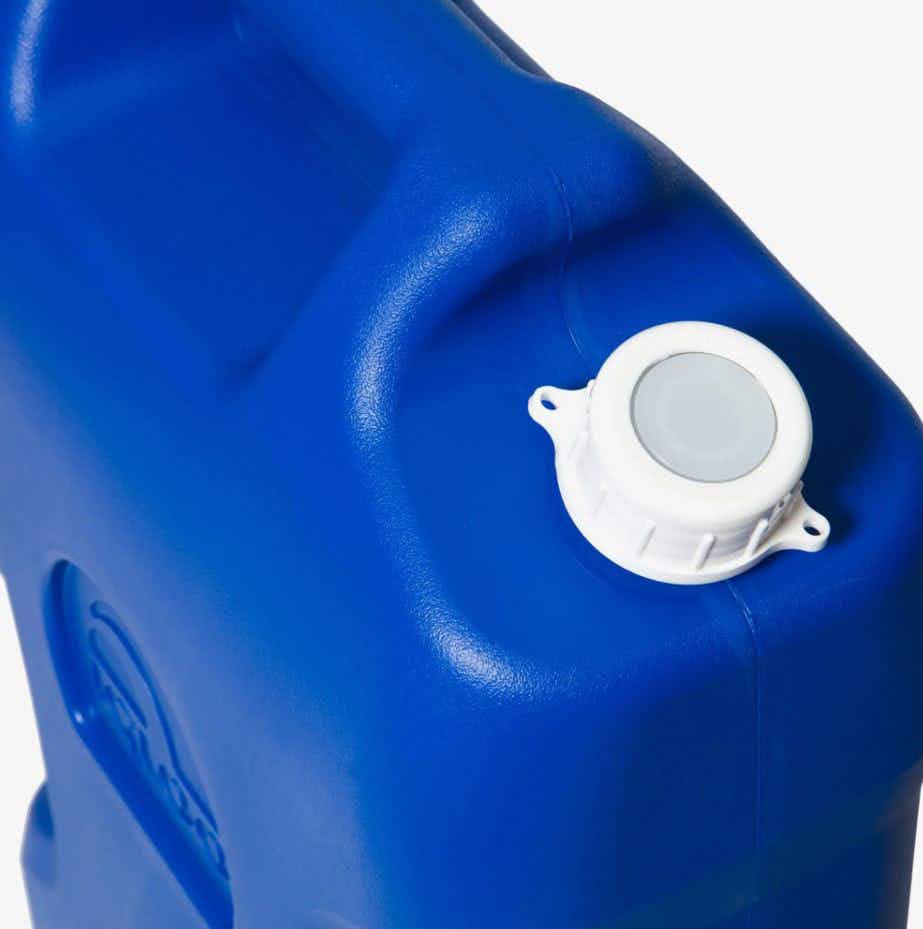 6 Gallon Hard Sided Water Container Blue