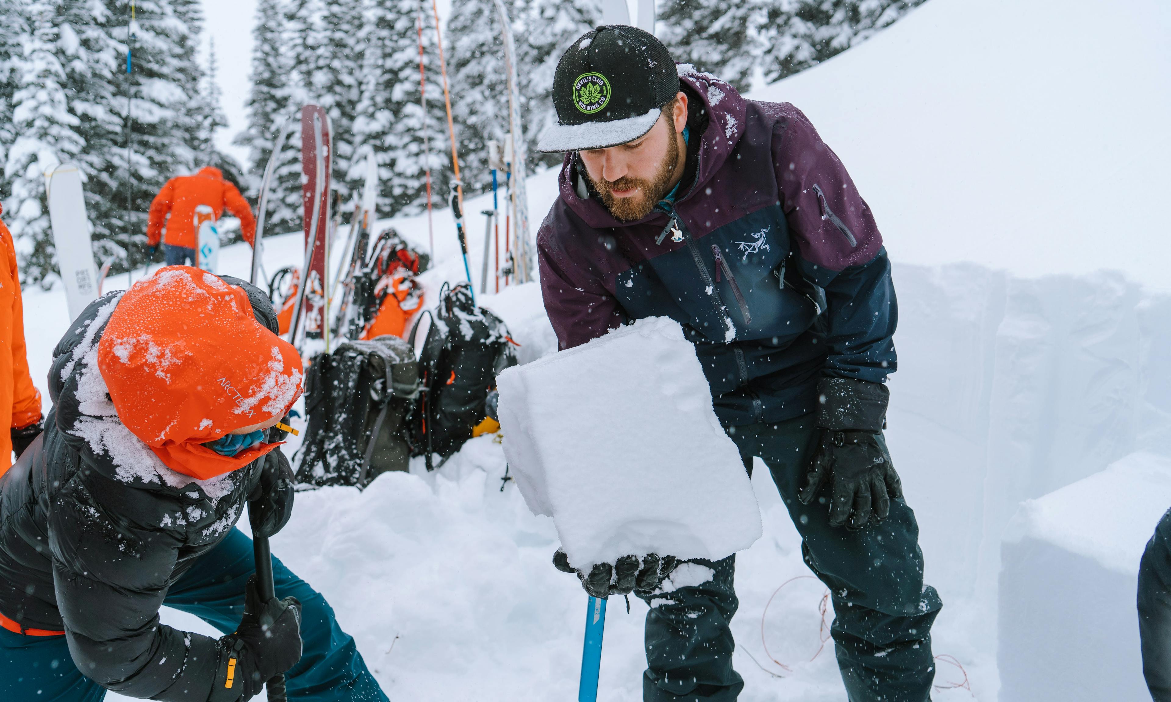 Avalanche safety training with snowblock