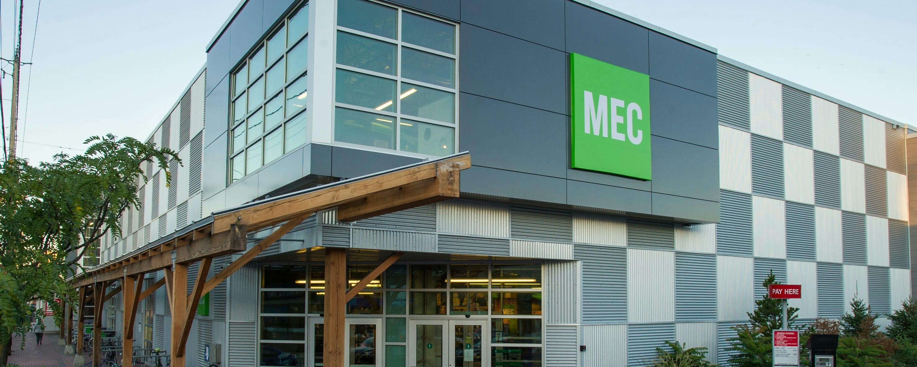 If you love trails, snow, water or fresh air, this is your store. Visit MEC Ottawa for outdoor gear, know-how and inspiration.