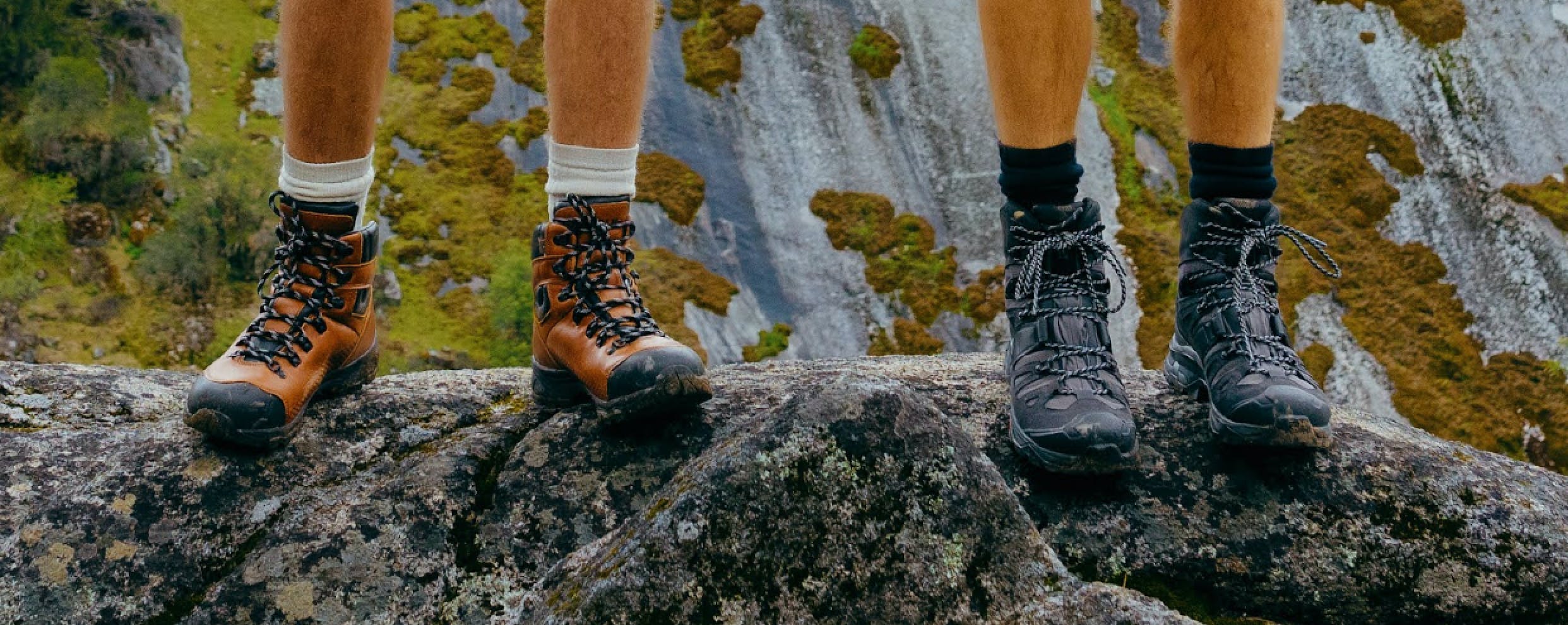 Trouvez les meilleures bottes et meilleurs souliers (et autres articles) pour les sentiers aménagés ou les ascensions en montagne.